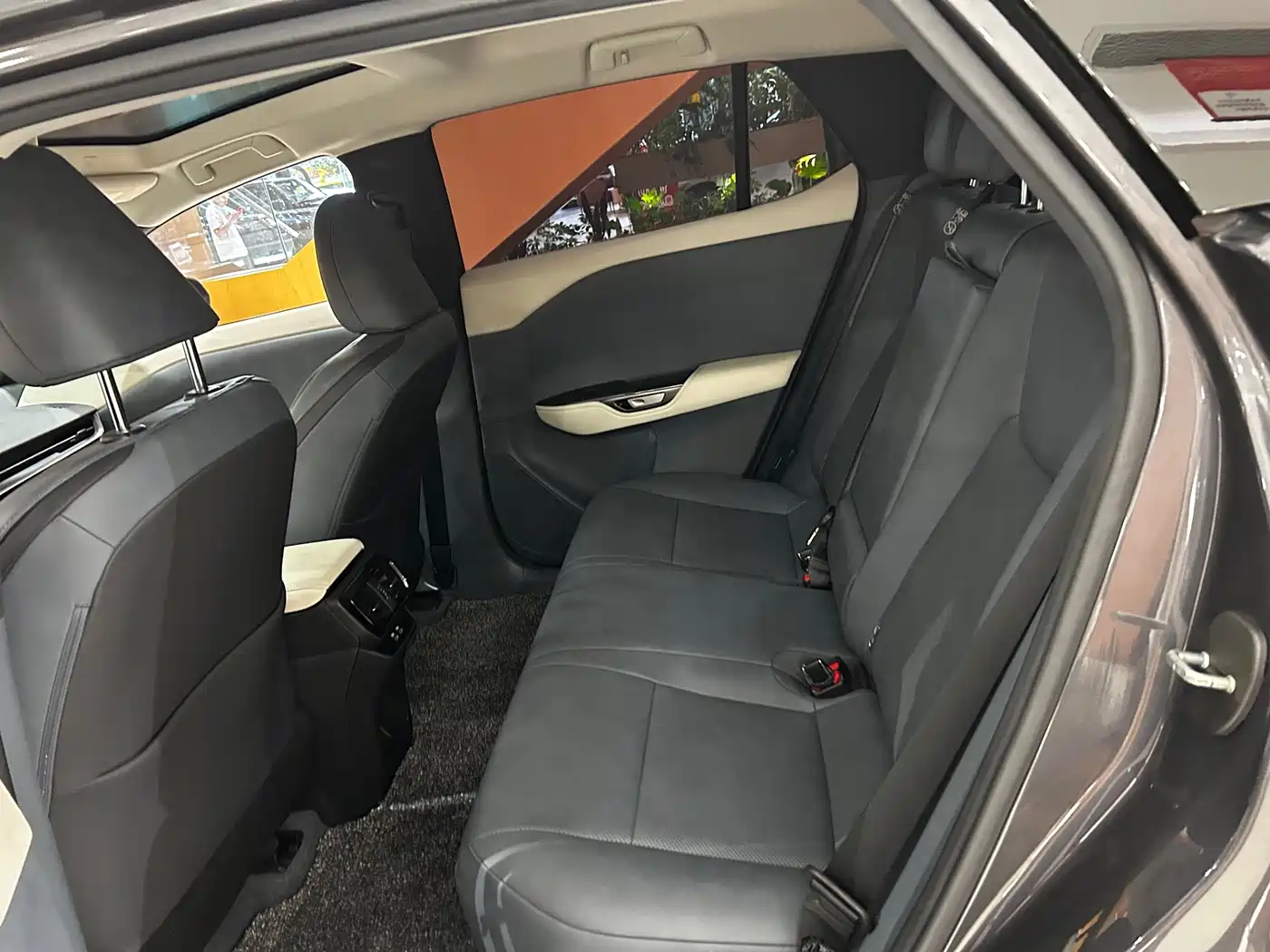 Lexus RZ 2023 2023 450e 4WD Deluxe