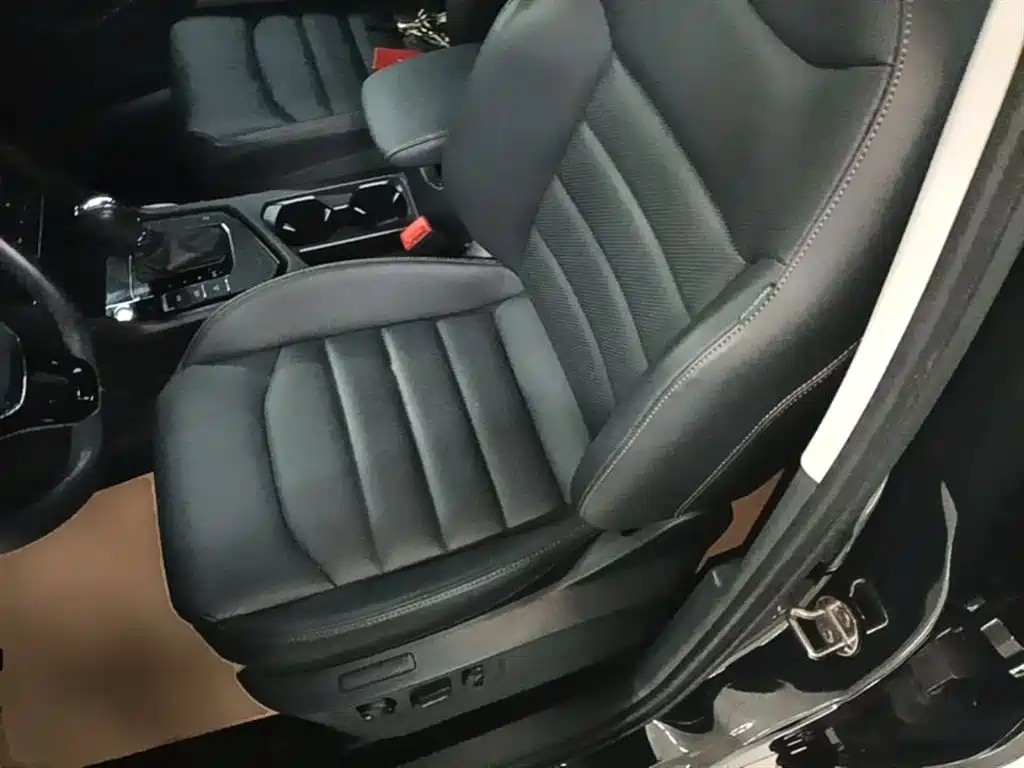 VOLKSWAGEN TUYUE