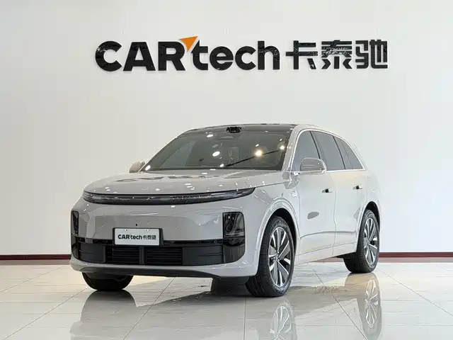 Li Auto L6 2025