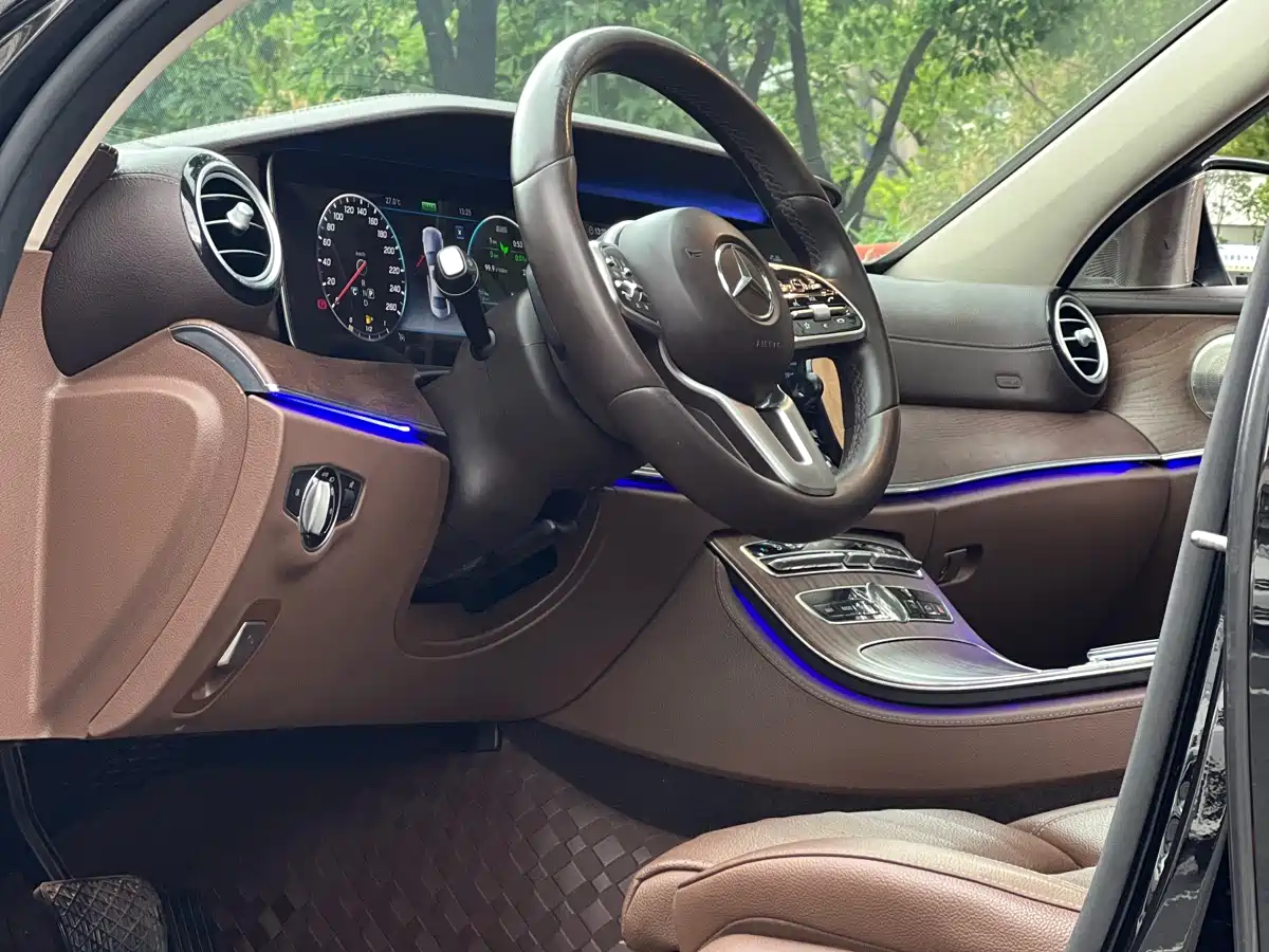 Mercedes-Benz E-Class 2019 E 260 L 4MATIC фото 12