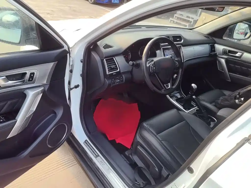 Haval H2 2015 2014 1.5T Manual 2WD Elite Edition