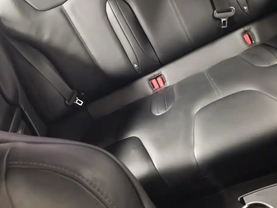 Фото 11 - Tesla Model S