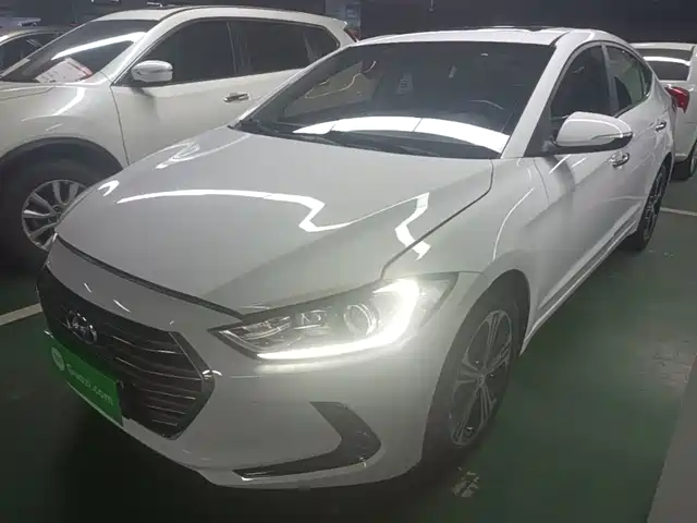 Hyundai Elantra 2019