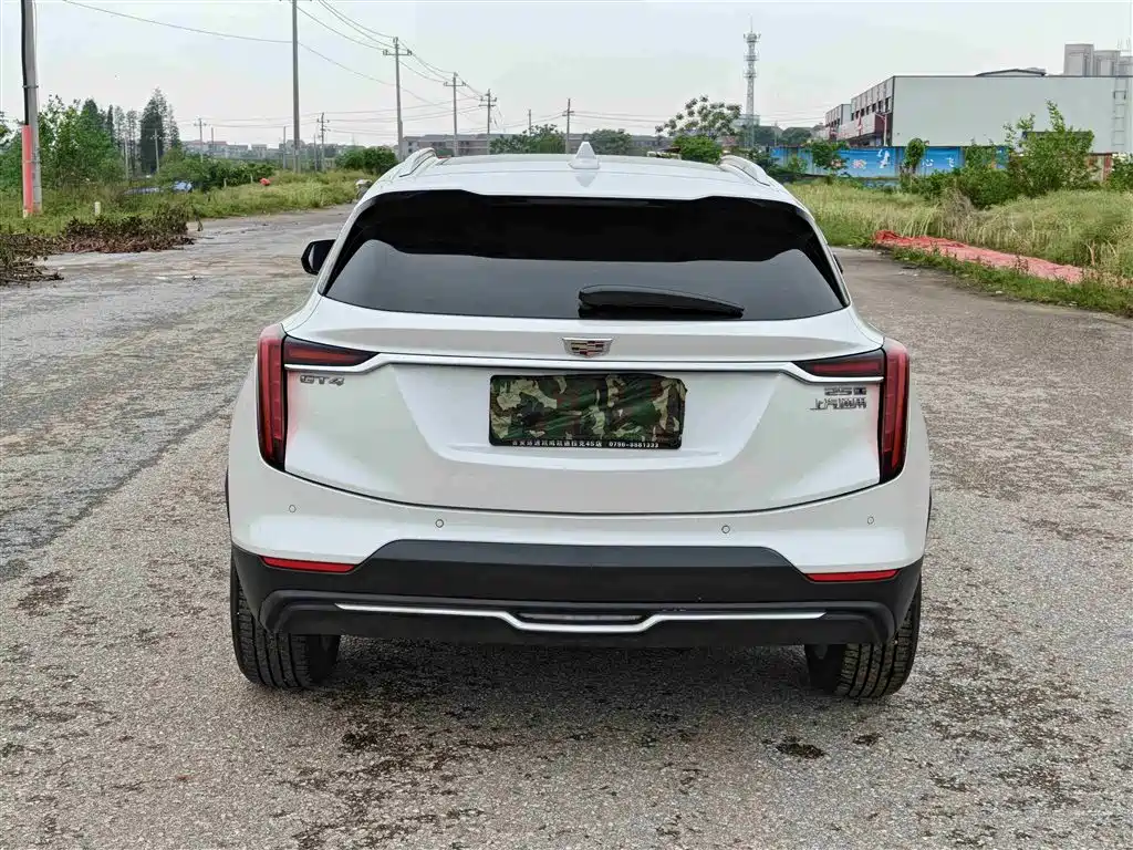 Cadillac GT4 2023 25T Trend Edition фото 8