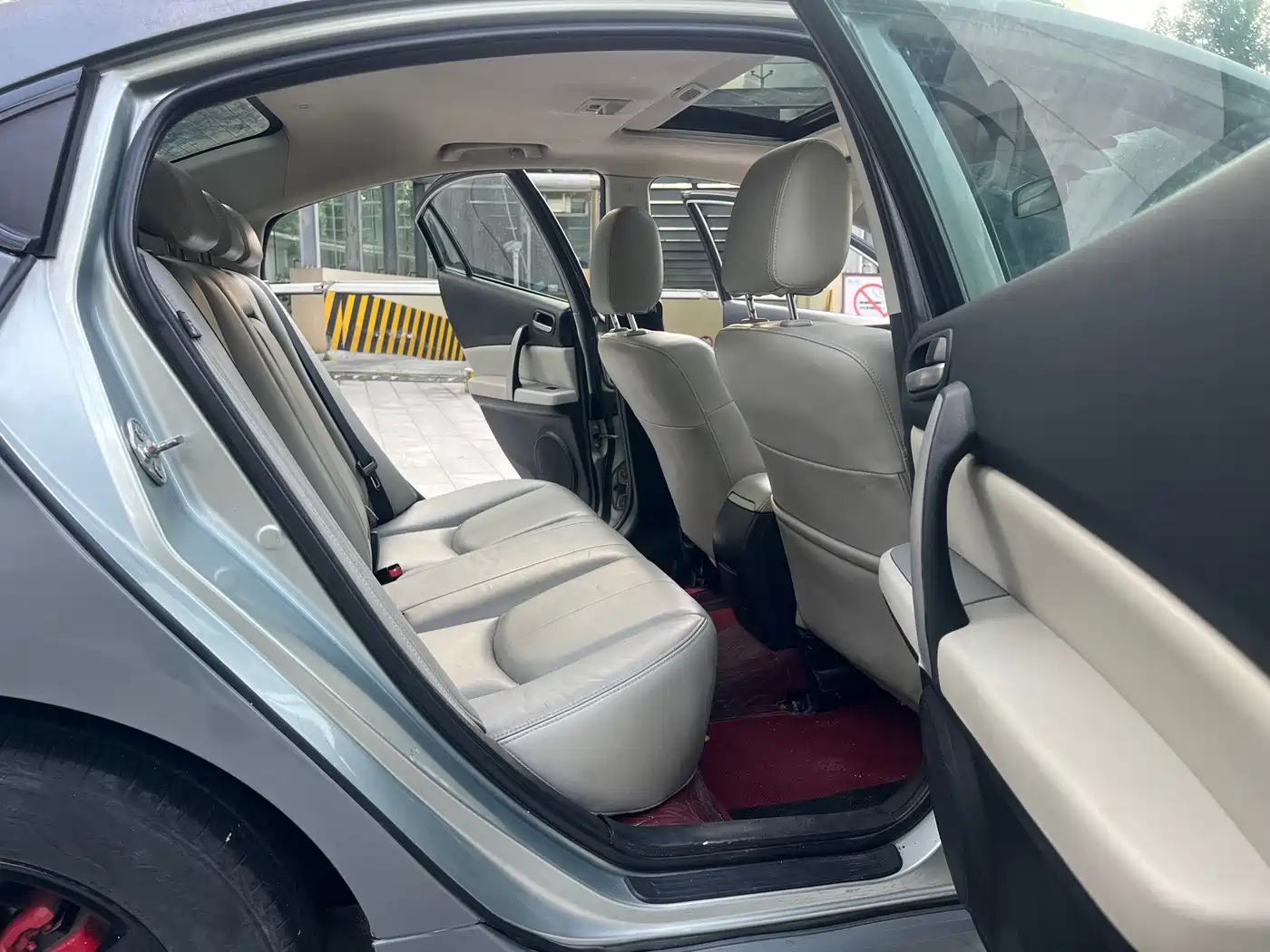 Mazda Ruiyi 2011 2011 Model 2.0L Auto Elite