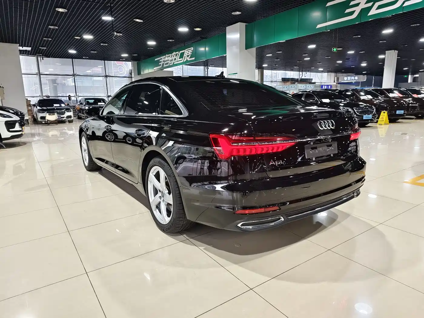 Audi A6L 2019 45 TFSI quattro Premium Elegance фото 7