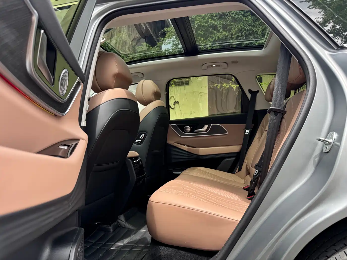 Chery Tiggo 8L 2024 2024 2.0T 2WD Premium 5-seater