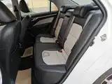 Фото 17 - Geely Vision