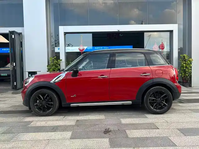 MINI COUNTRYMAN 2014 1.6T COOPER ALL4 Excitement — фото 3