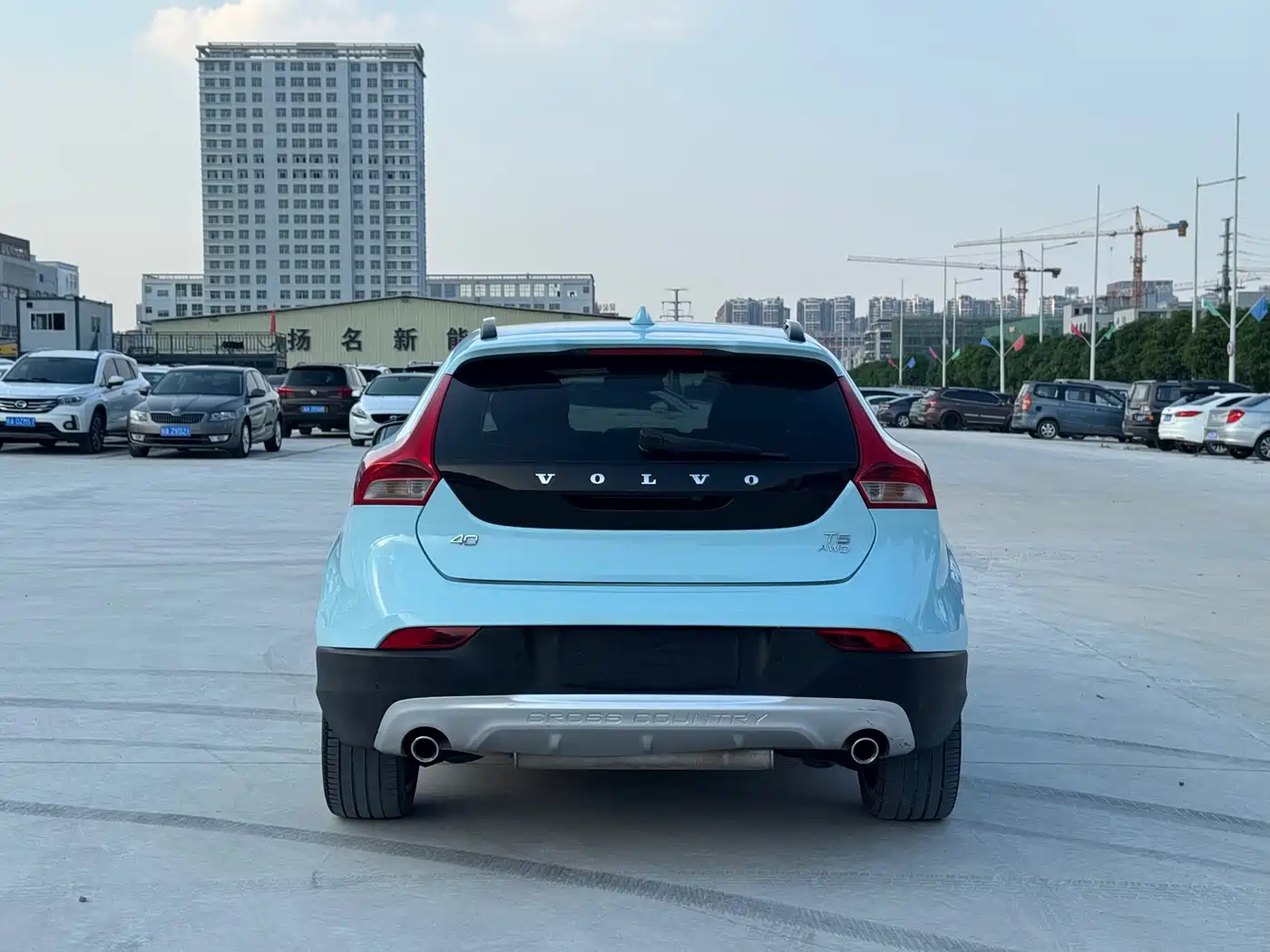 Фото 6 - Volvo V40