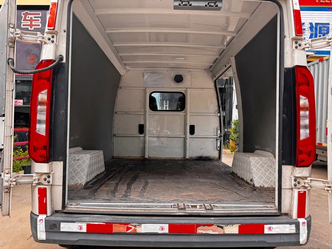 Foton Zhilan Jingling E5 2023 2023 Pure Electric Van Flat Roof 2-seater CATL 38.64kWh