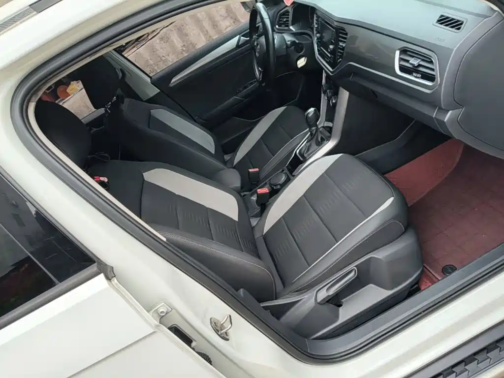 Photo 25 - Volkswagen T-ROC