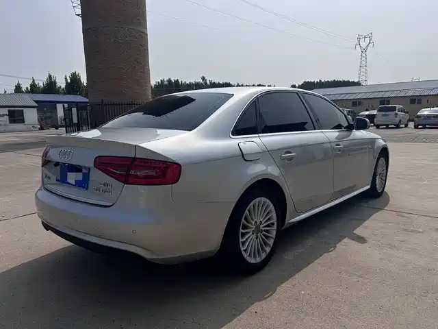 Audi A4L 2015 35 TFSI Auto Comfort — фото 5