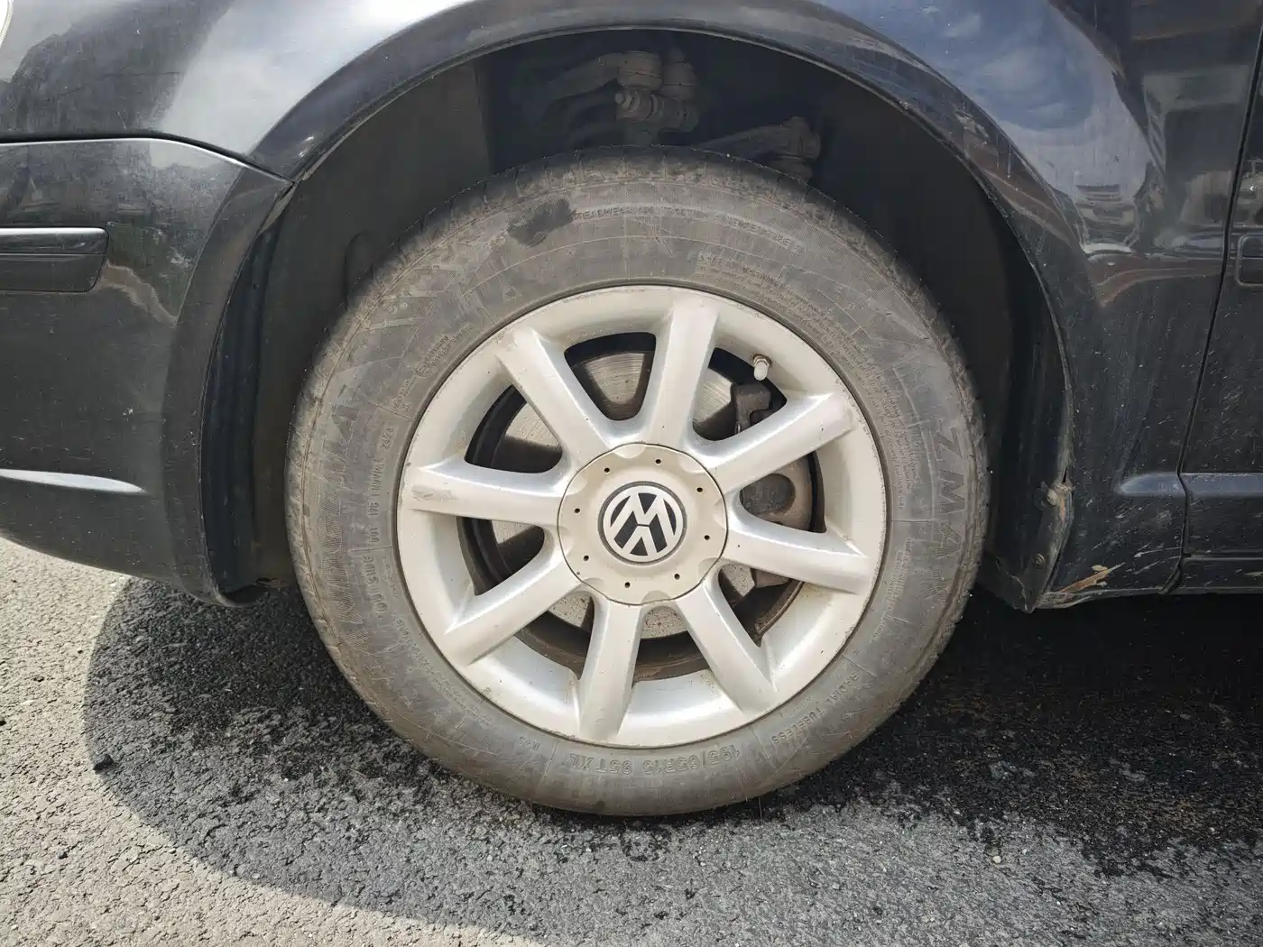 Volkswagen Passat Lingyu 2007 2.0L Manual Standard фото 14