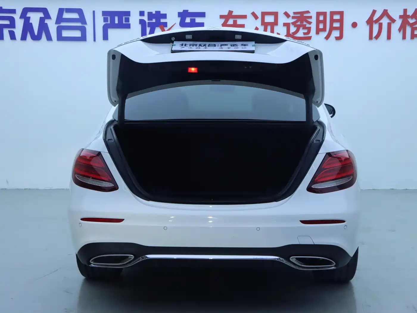 Mercedes-Benz E-Class 2017 E 320 L Sport 4MATIC фото 24