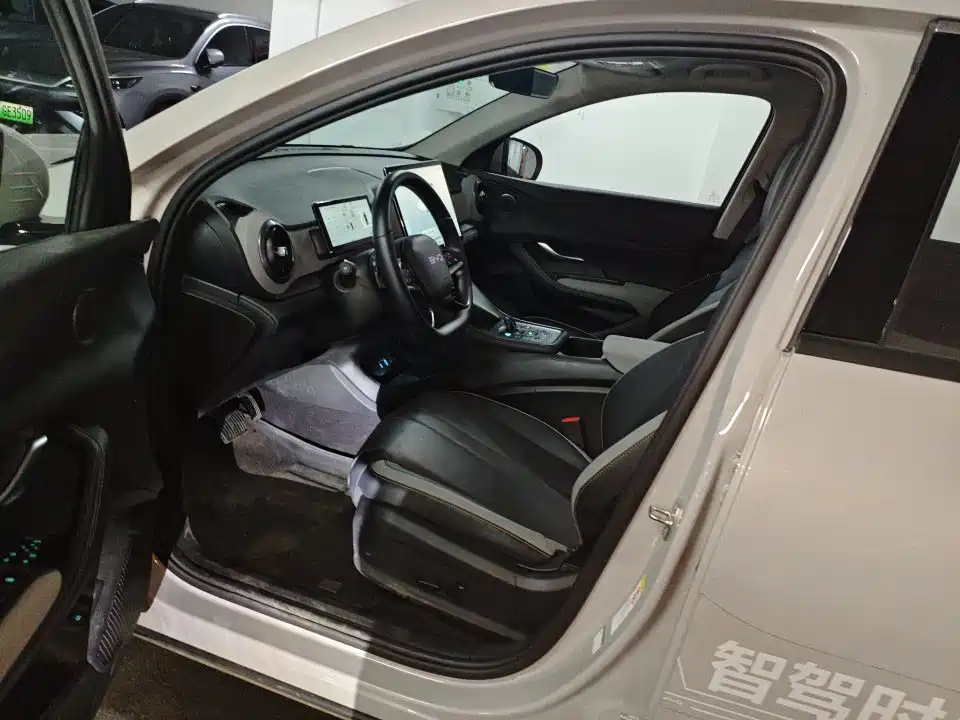 BYD Seal 05 DM-i 2025 2025 DM-i Smart Drive Edition 115KM Flagship