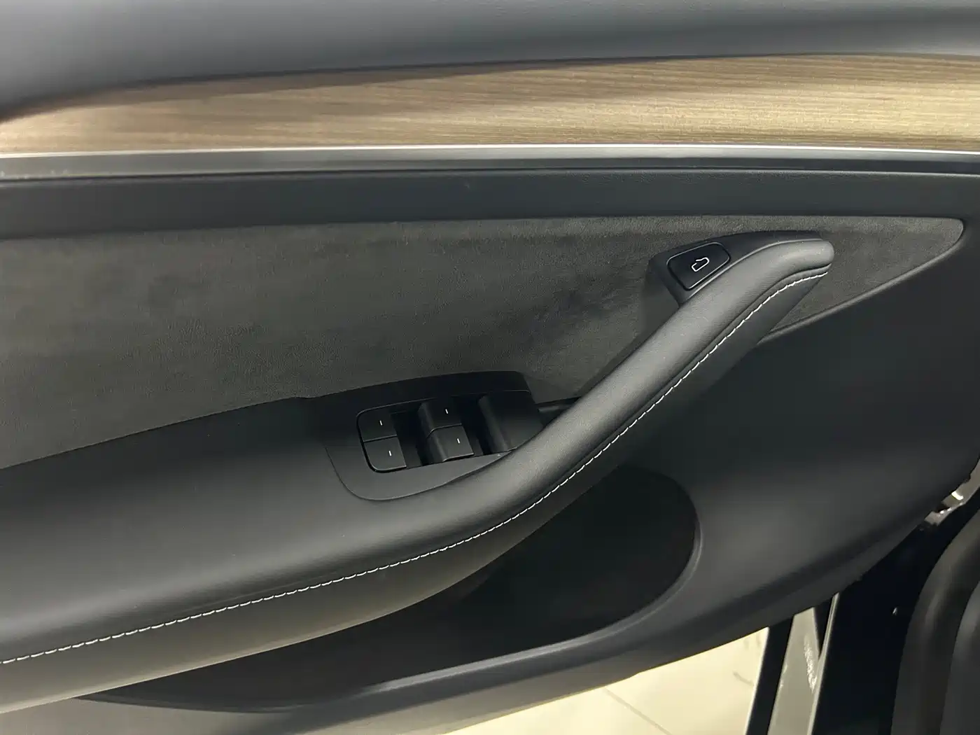 Tesla Model Y 2021 2021 Standard Range Rear-Wheel Drive