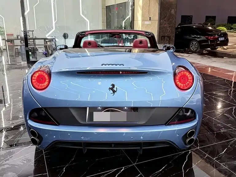 Фото 6 - Ferrari California T