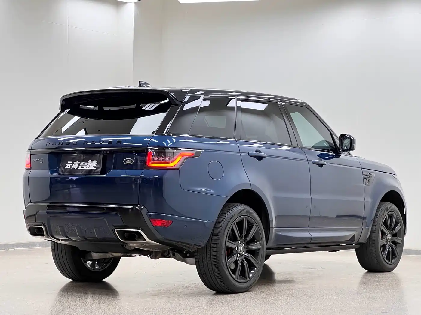 Фото 7 - Land Rover Range Rover Sport