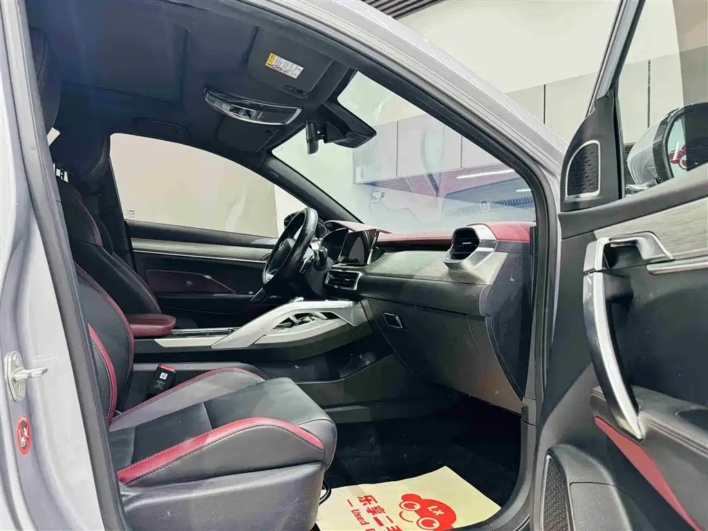 Geely Coolray 2019 2019 Sport 260T DCT Battle China V