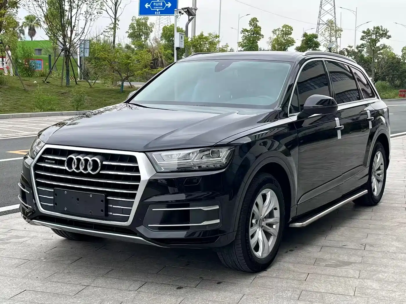 AUDI Q7