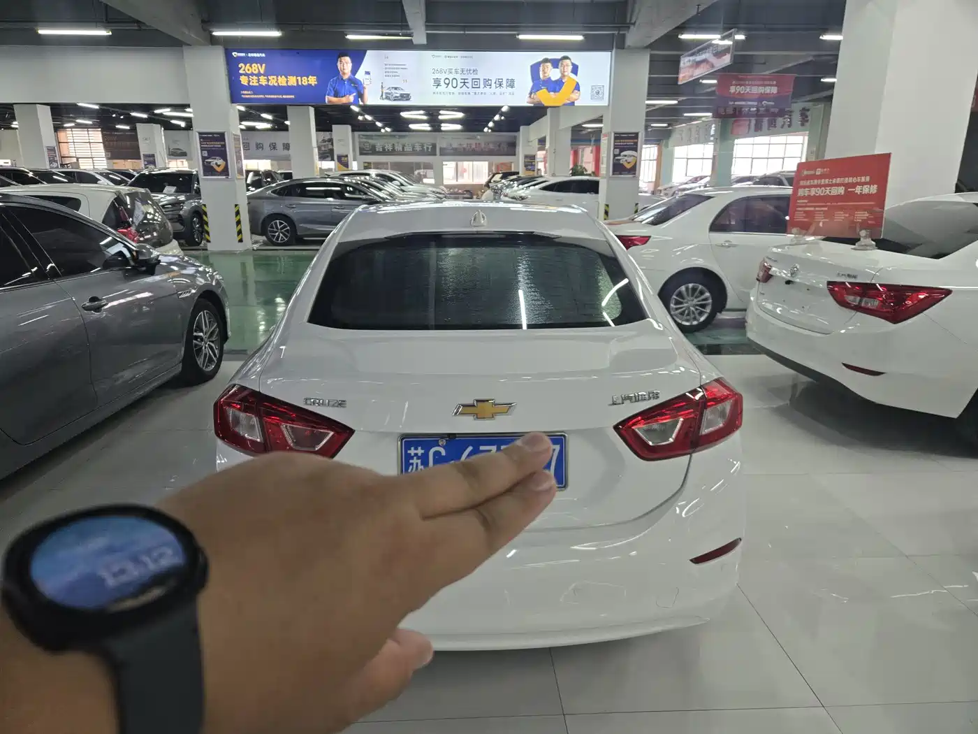 Chevrolet Cruze 2019 2018 320 Automatic Pioneer Sunroof Edition