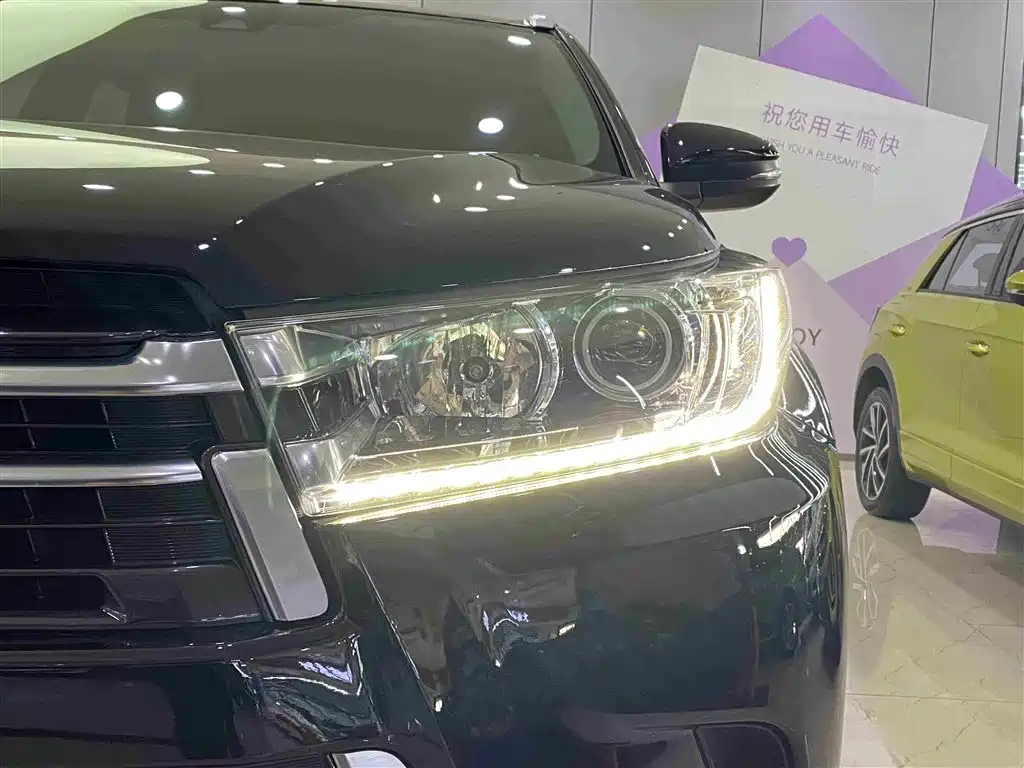 Toyota Highlander 2021 2.0T AWD Premium 7-Seater фото 4