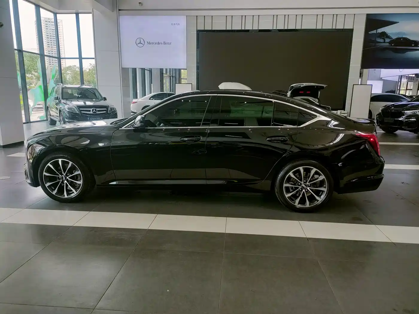 Cadillac CT5 2026 2025 Model 28T Urban Sport Edition