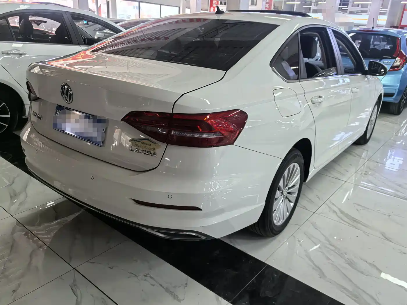 Volkswagen Lavida 2019 1.5L Manual Comfort Edition China VI фото 6