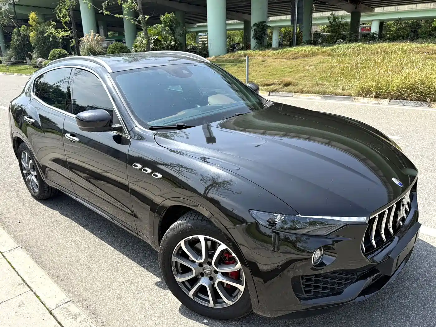 Maserati Levante 2016 3.0T Standard фото 3