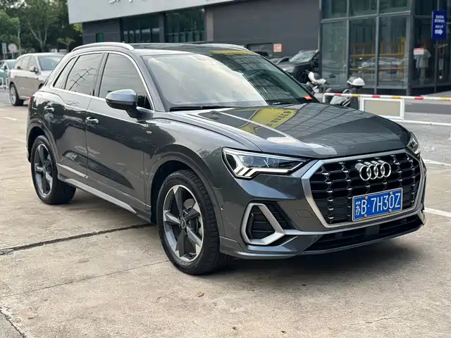 Audi Q3 2022 35 TFSI Fashion Dynamic — фото 3