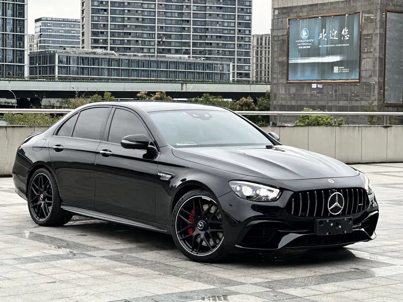 MERCEDES-BENZ E CLASS AMG