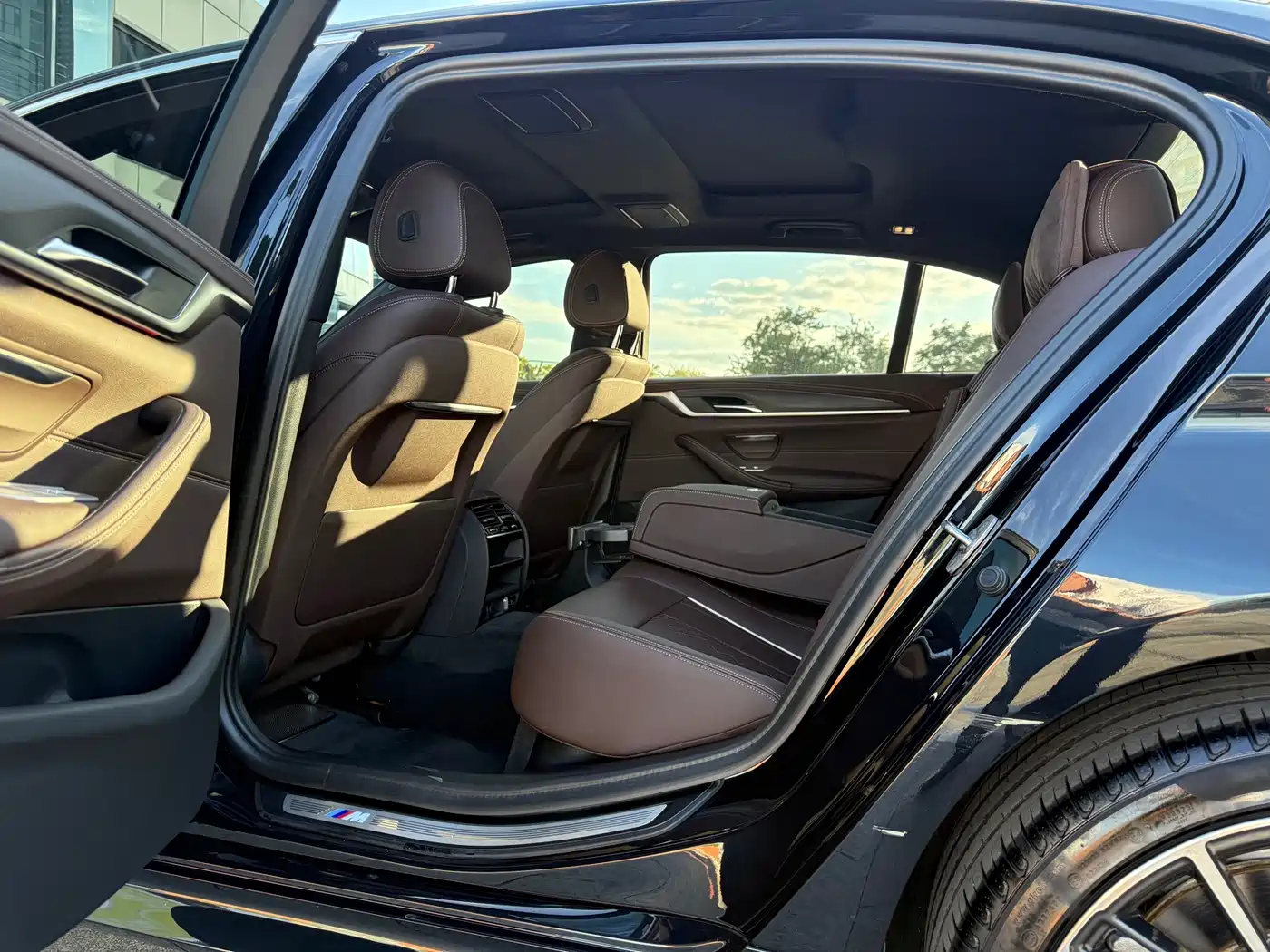 BMW 5 Series, миниатюра 6