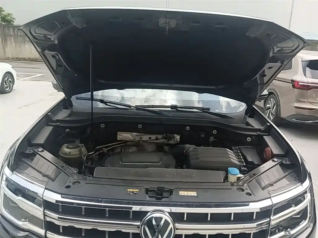 VOLKSWAGEN TOURANG