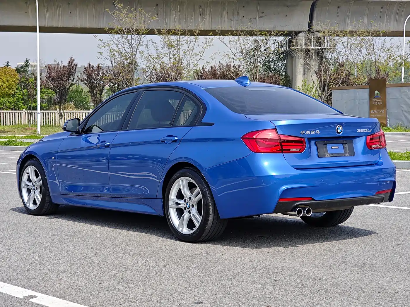 BMW 3 Series 2017 320Li M Sport фото 6