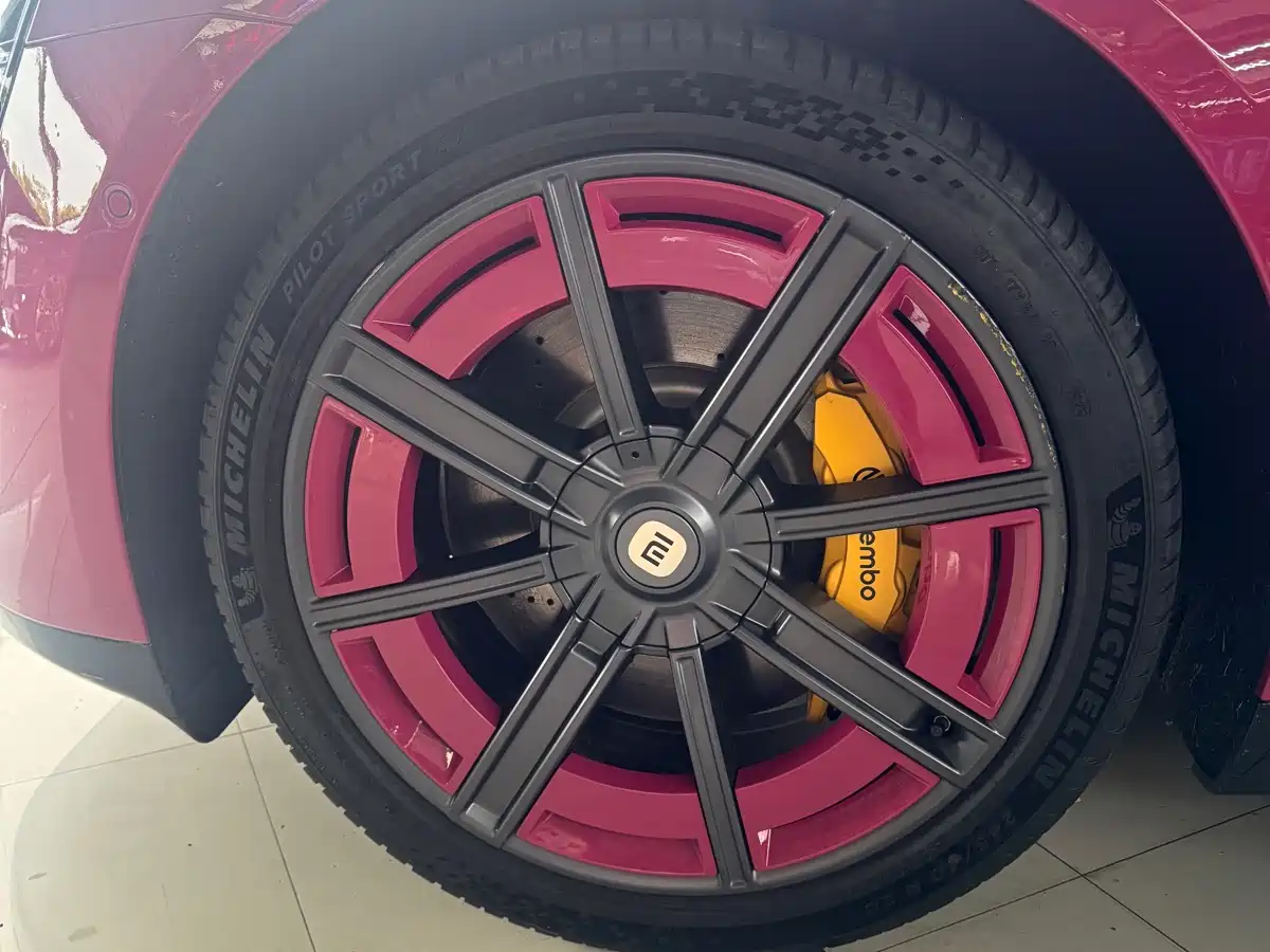 XIAOMI CAR XIAOMI SU7