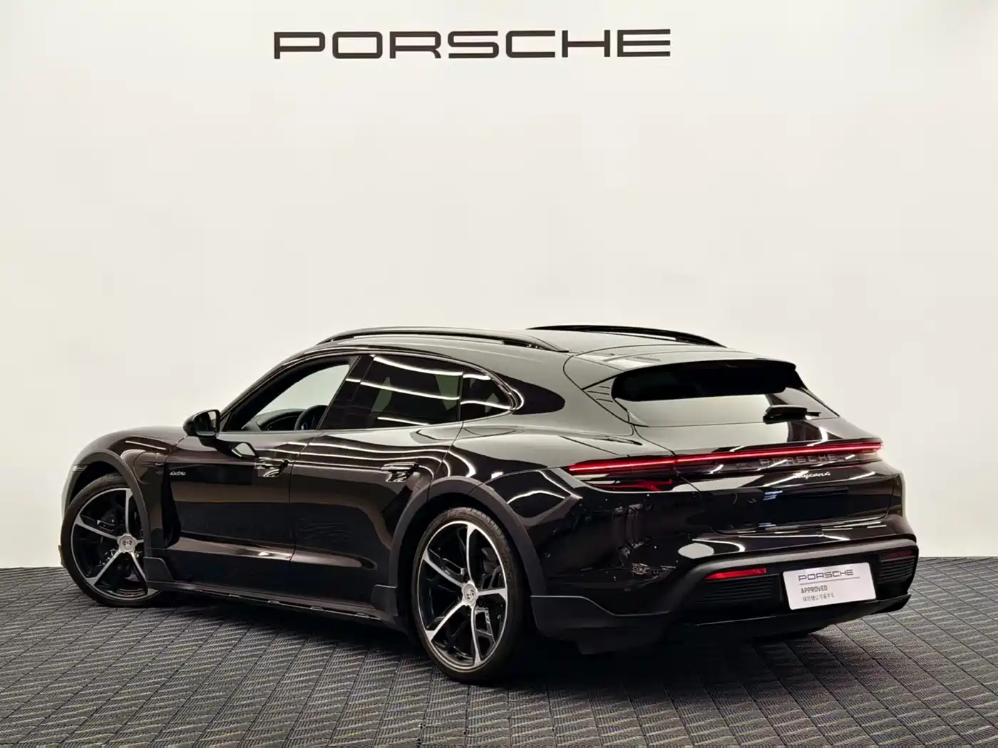 2025 Porsche Taycan