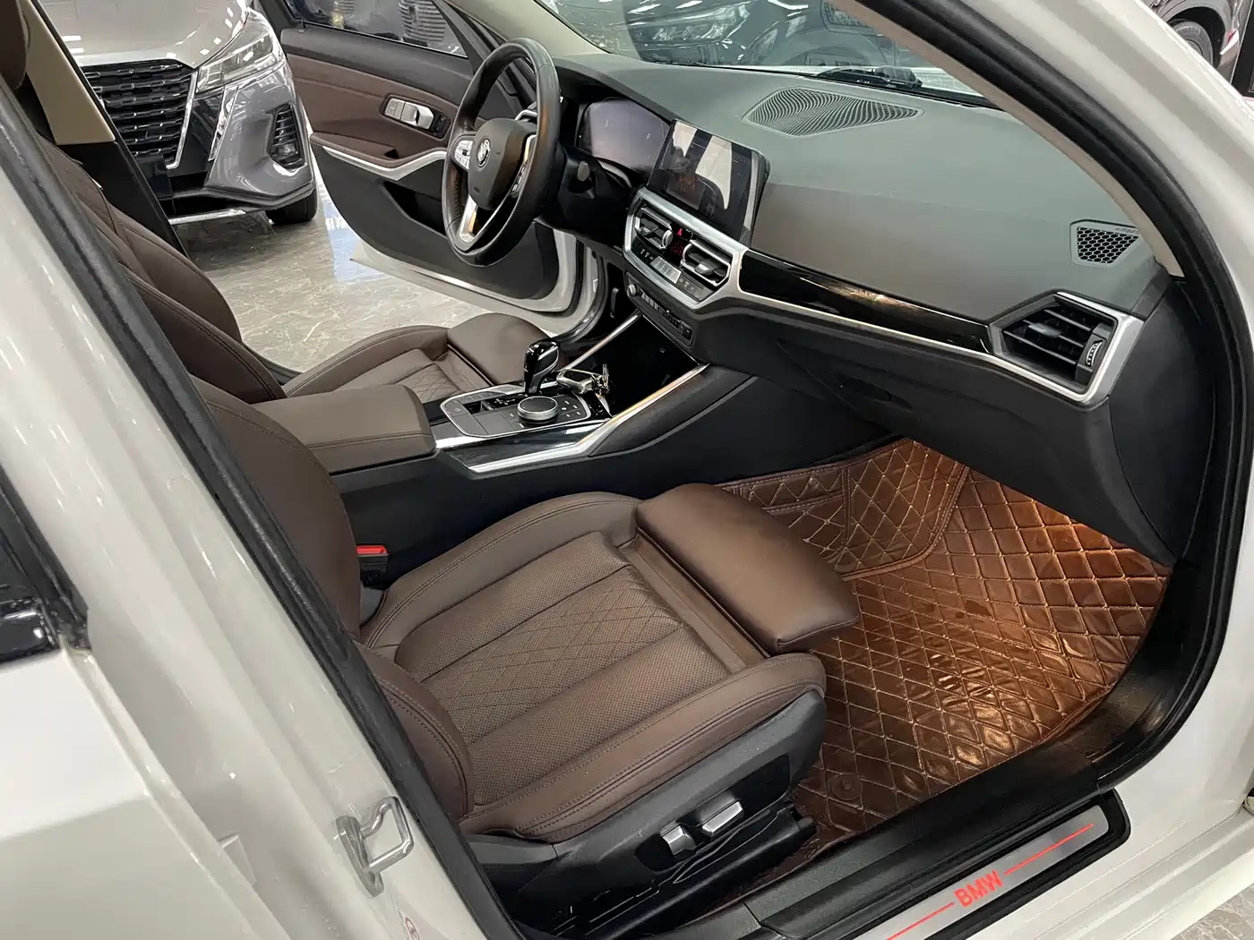 BMW 3-SERIES
