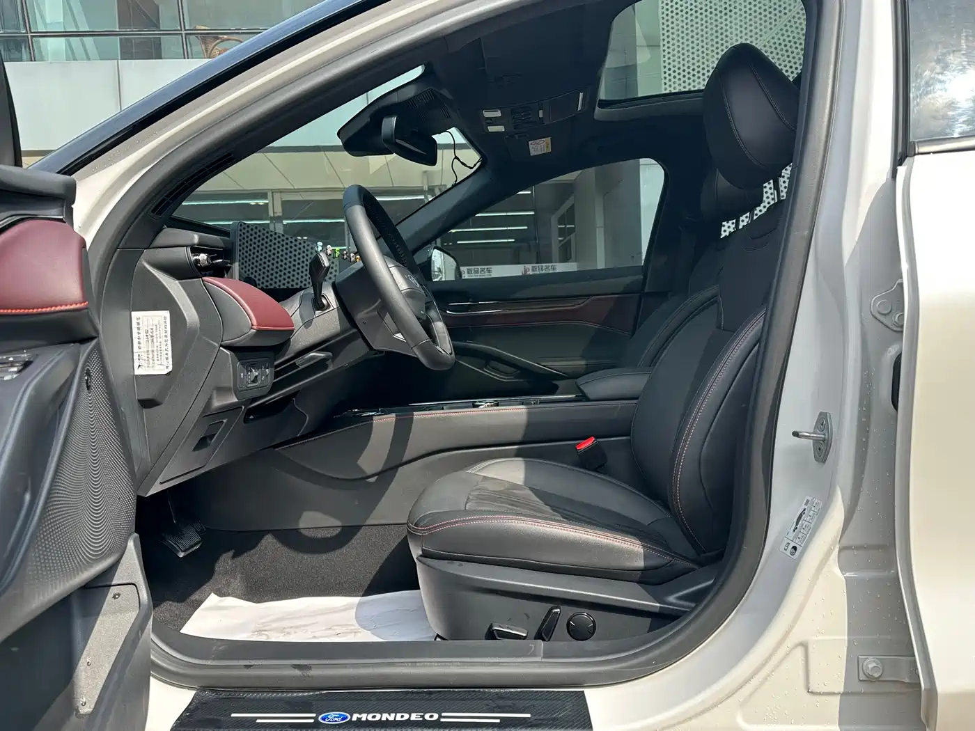 FORD MONDEO