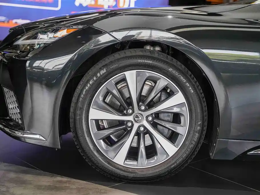 Lexus LS 2022 2021 500h Excellence Edition