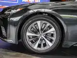 Фото 19 - Lexus LS
