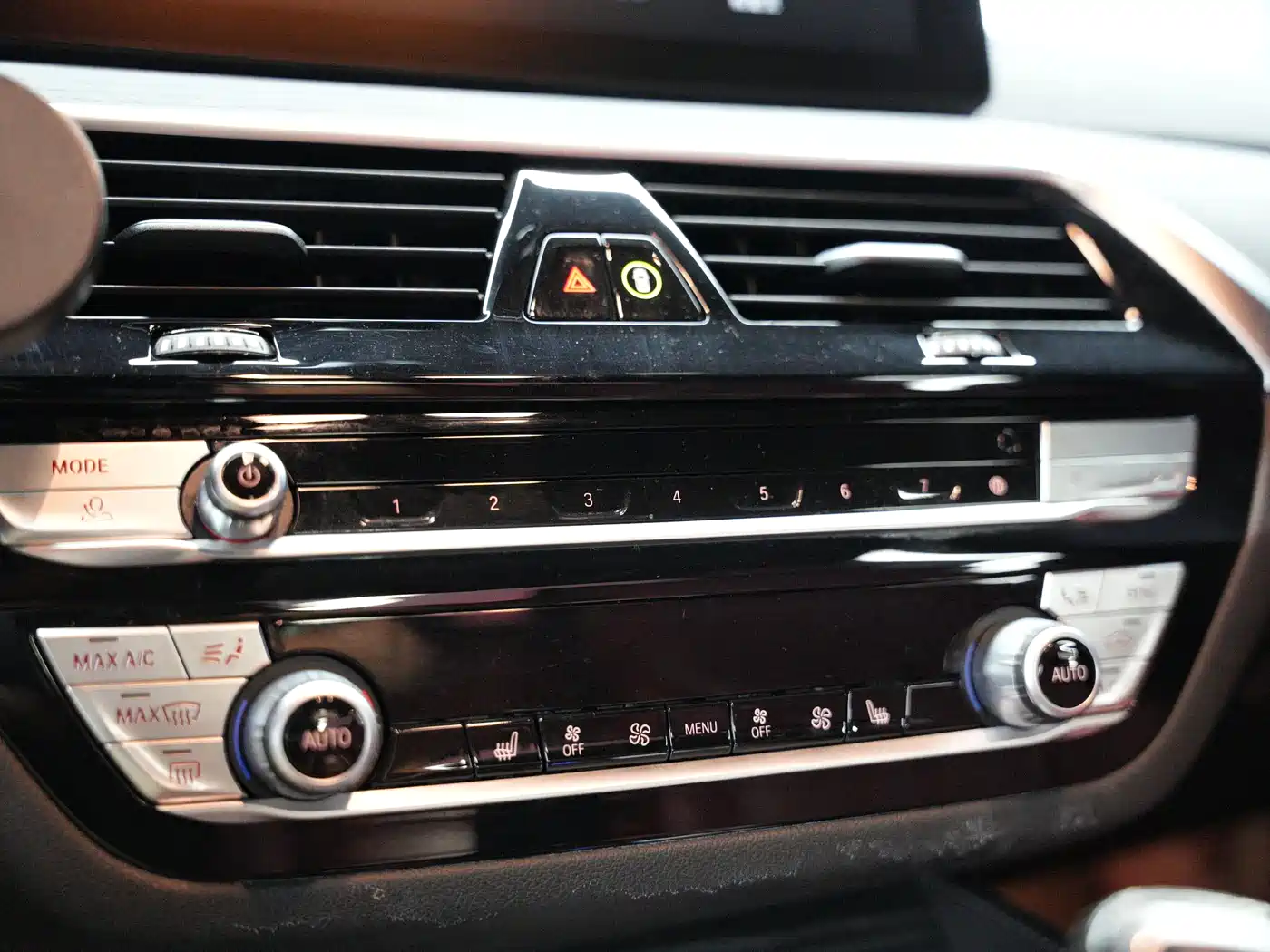 BMW 5 Series 2022 Facelift 530Li Leading M Sport Package фото 12
