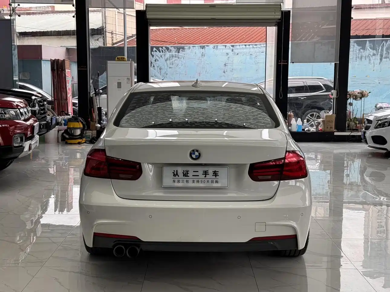 BMW 3 Series 2019 320Li M Sport Black Night Edition фото 3