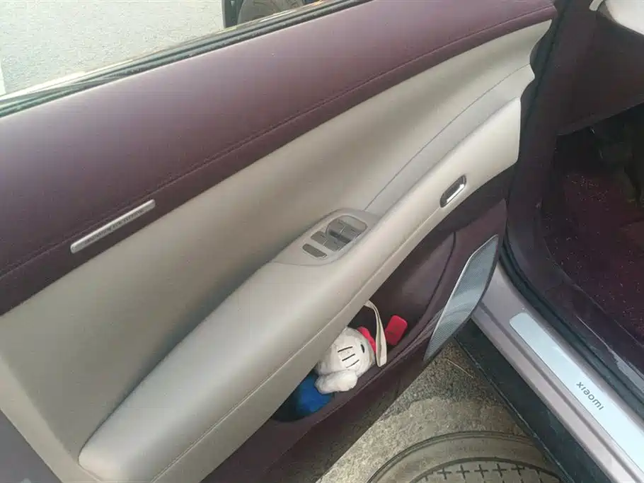 Xiaomi Auto Xiaomi YU7 2025 Extended Range RWD Edition фото 7