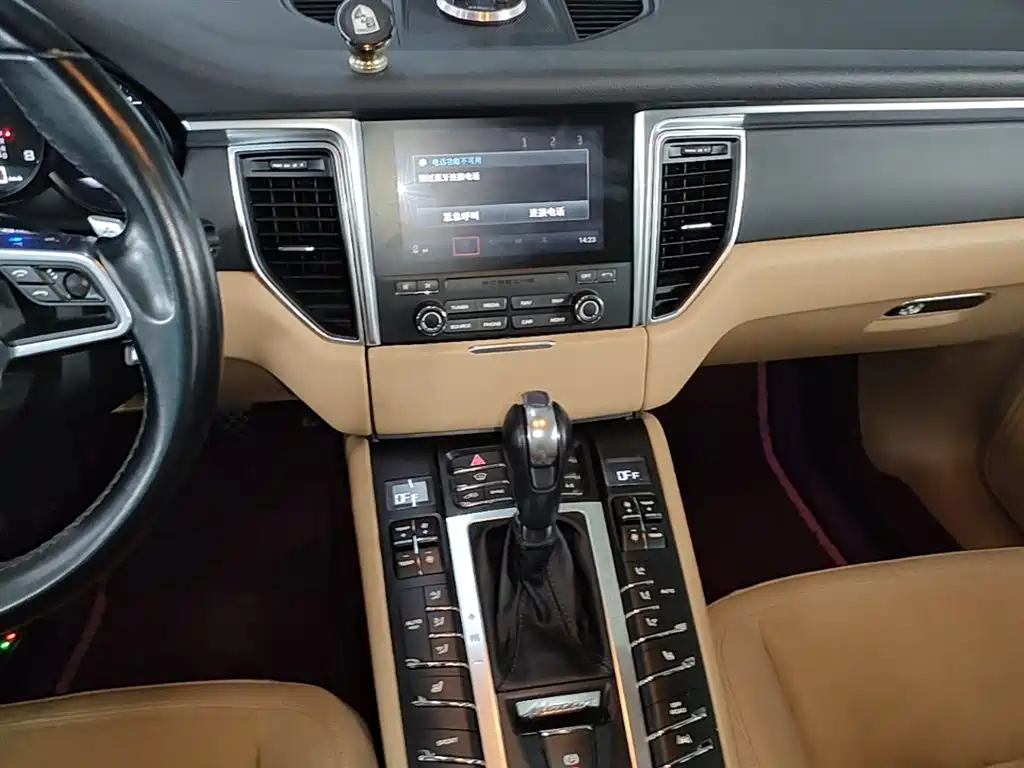 Porsche Macan 2017 Macan 2.0T фото 13