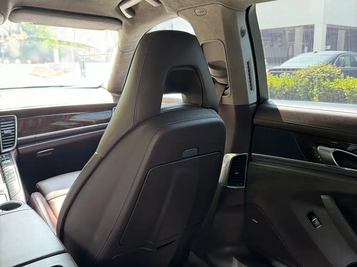 Porsche Panamera 2014 Panamera Turbo Executive 4.8T фото 16