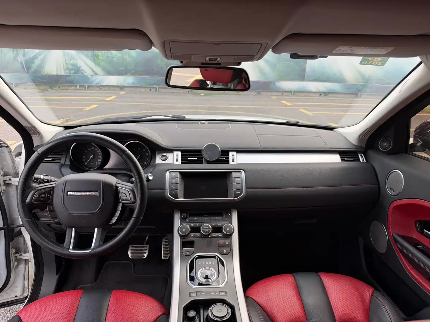 Land Rover Range Rover Evoque (Import) 2014 2014 2.0T 5-door Brilliance