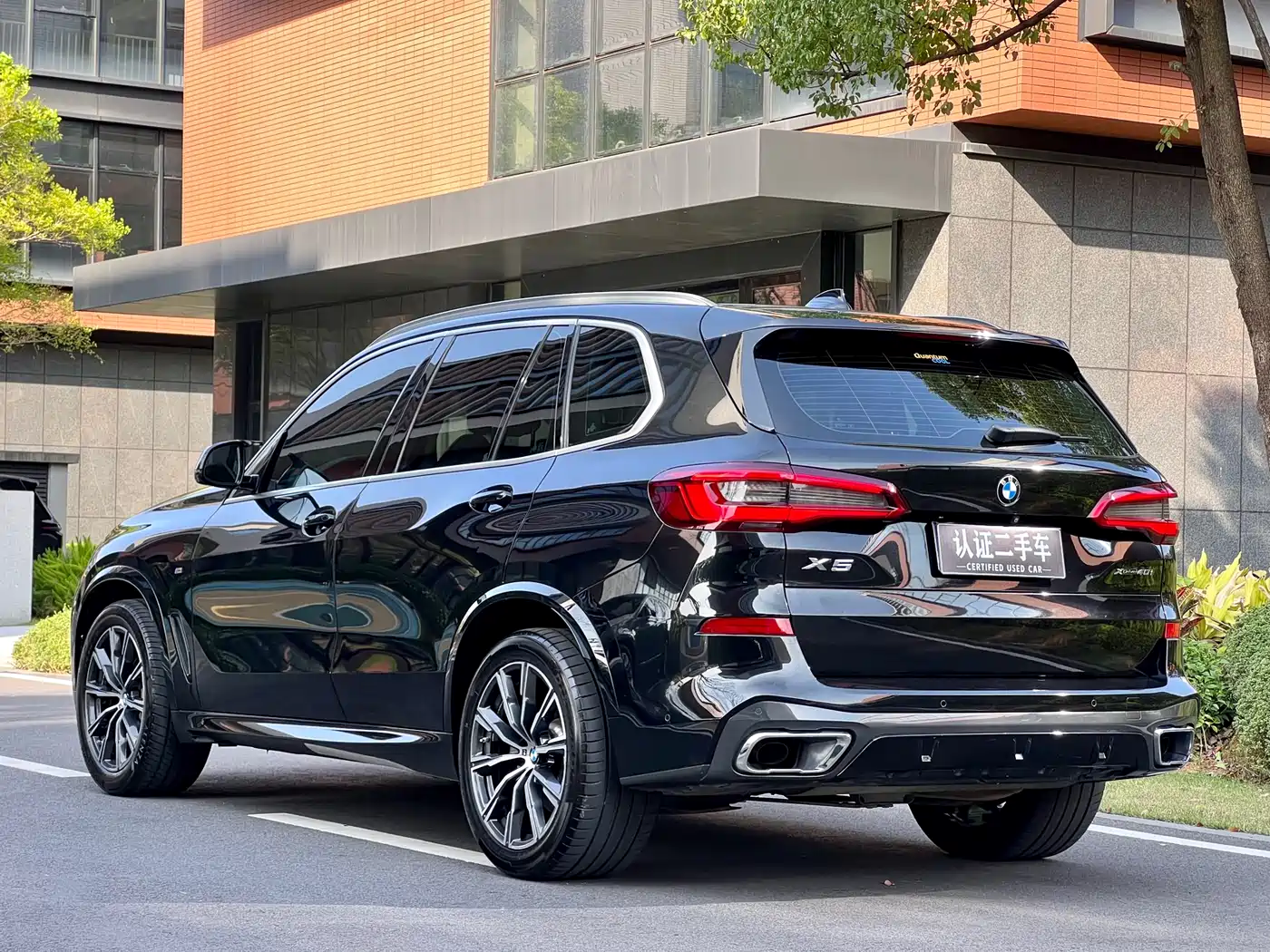 BMW X5 (Import) 2019 xDrive40i M Sport Package фото 4