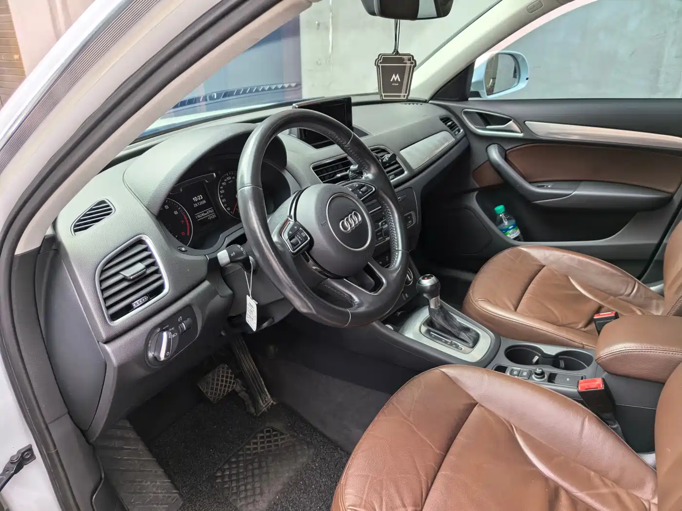 Фото 8 - Audi Q3