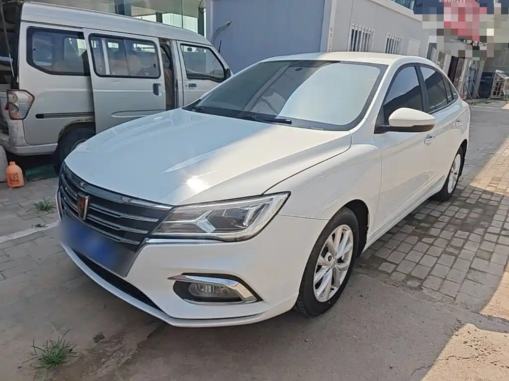 Roewe i5 2020 1.5L Manual 4G Connected Premium Edition